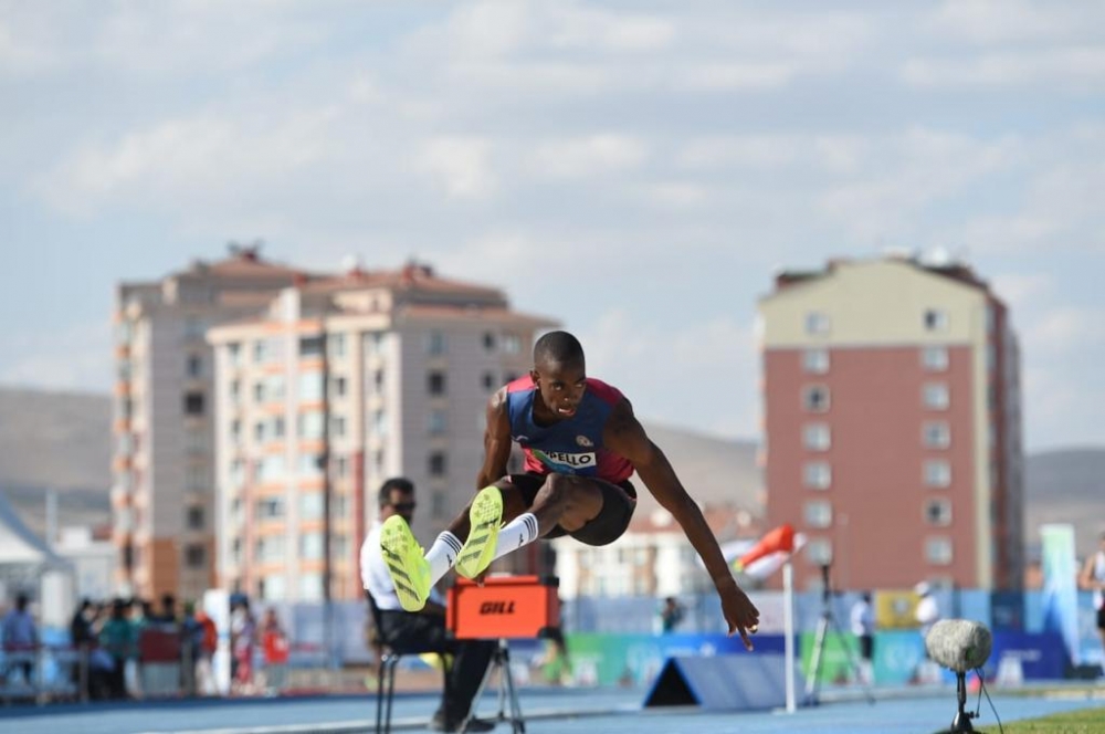 Atletimiz Konya-2021-də gümüş medala layiq görüldü - FOTO